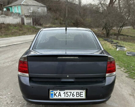 Серый Опель Вектра, объемом двигателя 2.2 л и пробегом 277 тыс. км за 4800 $, фото 2 на Automoto.ua