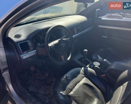 Серый Опель Вектра, объемом двигателя 2.2 л и пробегом 420 тыс. км за 2600 $, фото 5 на Automoto.ua