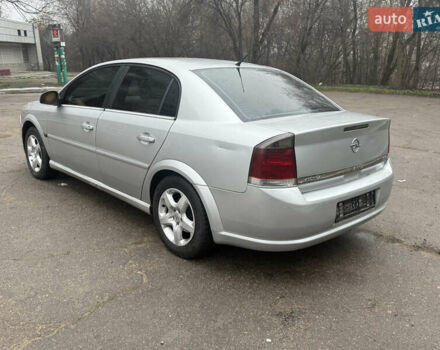 Сірий Опель Вектра, об'ємом двигуна 2.2 л та пробігом 250 тис. км за 4700 $, фото 3 на Automoto.ua