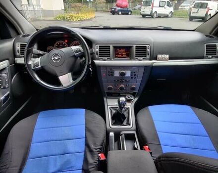 Серый Опель Вектра, объемом двигателя 2.2 л и пробегом 264 тыс. км за 4600 $, фото 17 на Automoto.ua