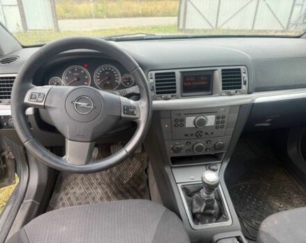 Сірий Опель Вектра, об'ємом двигуна 1.9 л та пробігом 302 тис. км за 2650 $, фото 6 на Automoto.ua