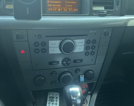 Серый Опель Вектра, объемом двигателя 2.2 л и пробегом 198 тыс. км за 6900 $, фото 4 на Automoto.ua