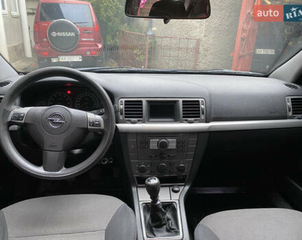 Сірий Опель Вектра, об'ємом двигуна 1.6 л та пробігом 250 тис. км за 4450 $, фото 13 на Automoto.ua