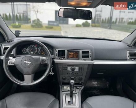 Сірий Опель Вектра, об'ємом двигуна 2.2 л та пробігом 138 тис. км за 6500 $, фото 17 на Automoto.ua