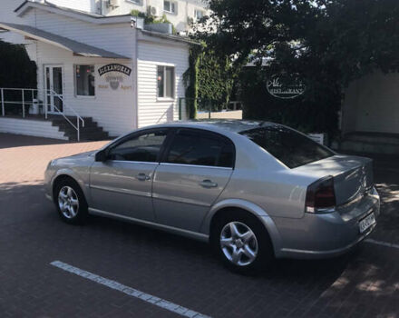 Сірий Опель Вектра, об'ємом двигуна 2.2 л та пробігом 290 тис. км за 5950 $, фото 3 на Automoto.ua