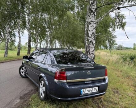 Серый Опель Вектра, объемом двигателя 2.2 л и пробегом 165 тыс. км за 7300 $, фото 4 на Automoto.ua