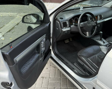 Серый Опель Вектра, объемом двигателя 2.2 л и пробегом 258 тыс. км за 5500 $, фото 4 на Automoto.ua