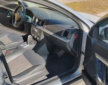 Серый Опель Вектра, объемом двигателя 2.2 л и пробегом 268 тыс. км за 5500 $, фото 7 на Automoto.ua