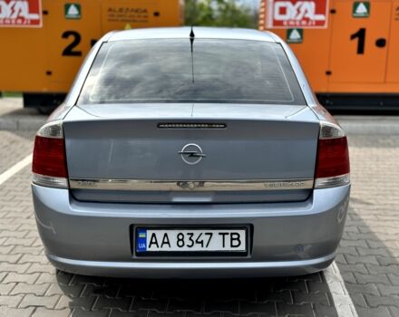 Сірий Опель Вектра, об'ємом двигуна 2.2 л та пробігом 197 тис. км за 5500 $, фото 4 на Automoto.ua