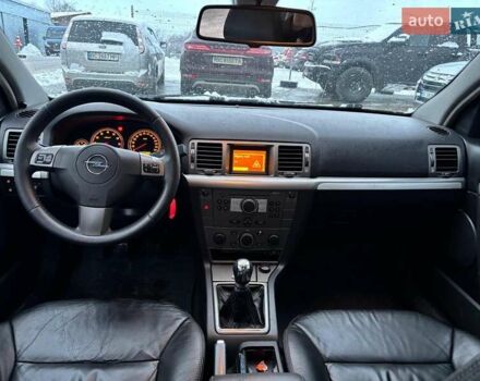 Серый Опель Вектра, объемом двигателя 2.2 л и пробегом 193 тыс. км за 4490 $, фото 18 на Automoto.ua