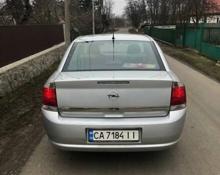 Серый Опель Вектра, объемом двигателя 1.8 л и пробегом 158 тыс. км за 8000 $, фото 2 на Automoto.ua