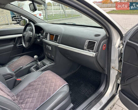 Сірий Опель Вектра, об'ємом двигуна 2.2 л та пробігом 232 тис. км за 4350 $, фото 17 на Automoto.ua