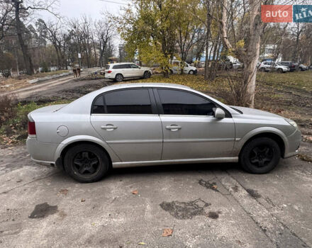 Серый Опель Вектра, объемом двигателя 2.2 л и пробегом 356 тыс. км за 5000 $, фото 4 на Automoto.ua