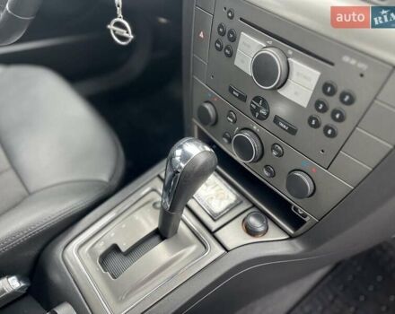 Сірий Опель Вектра, об'ємом двигуна 2.2 л та пробігом 138 тис. км за 6500 $, фото 22 на Automoto.ua