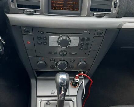 Серый Опель Вектра, объемом двигателя 2.2 л и пробегом 299 тыс. км за 6250 $, фото 21 на Automoto.ua