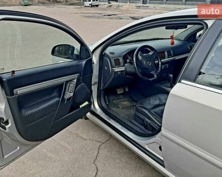 Серый Опель Вектра, объемом двигателя 2.2 л и пробегом 299 тыс. км за 6250 $, фото 11 на Automoto.ua