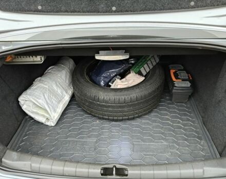 Сірий Опель Вектра, об'ємом двигуна 2.2 л та пробігом 228 тис. км за 7000 $, фото 6 на Automoto.ua