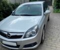 Сірий Опель Вектра, об'ємом двигуна 2.2 л та пробігом 104 тис. км за 8000 $, фото 2 на Automoto.ua