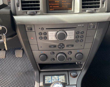 Сірий Опель Вектра, об'ємом двигуна 2.21 л та пробігом 172 тис. км за 5350 $, фото 12 на Automoto.ua