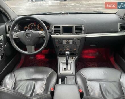 Сірий Опель Вектра, об'ємом двигуна 2.2 л та пробігом 220 тис. км за 4850 $, фото 5 на Automoto.ua