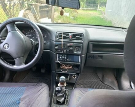 Сірий Опель Вектра, об'ємом двигуна 2 л та пробігом 250 тис. км за 1000 $, фото 2 на Automoto.ua