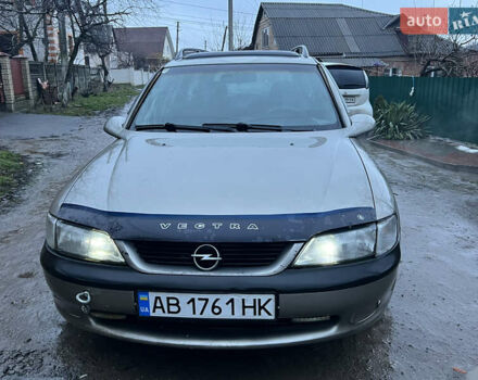 Серый Опель Вектра, объемом двигателя 1.6 л и пробегом 350 тыс. км за 1200 $, фото 2 на Automoto.ua