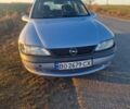 Сірий Опель Вектра, об'ємом двигуна 1.8 л та пробігом 300 тис. км за 2000 $, фото 1 на Automoto.ua