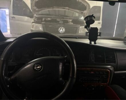 Серый Опель Вектра, объемом двигателя 2.2 л и пробегом 300 тыс. км за 999 $, фото 3 на Automoto.ua