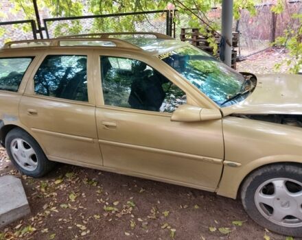 Серый Опель Вектра, объемом двигателя 1.8 л и пробегом 305 тыс. км за 500 $, фото 5 на Automoto.ua