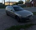 Сірий Опель Вектра, об'ємом двигуна 1.6 л та пробігом 320 тис. км за 900 $, фото 1 на Automoto.ua