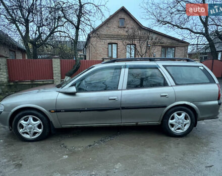 Серый Опель Вектра, объемом двигателя 1.6 л и пробегом 350 тыс. км за 1200 $, фото 6 на Automoto.ua