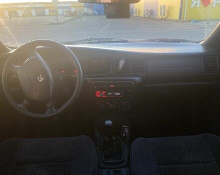 Серый Опель Вектра, объемом двигателя 2 л и пробегом 1000 тыс. км за 1500 $, фото 6 на Automoto.ua