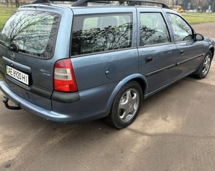 Сірий Опель Вектра, об'ємом двигуна 2 л та пробігом 270 тис. км за 2950 $, фото 4 на Automoto.ua