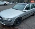 Серый Опель Вектра, объемом двигателя 2 л и пробегом 436 тыс. км за 2800 $, фото 11 на Automoto.ua