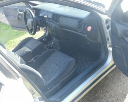 Серый Опель Вектра, объемом двигателя 1.6 л и пробегом 20 тыс. км за 2099 $, фото 4 на Automoto.ua