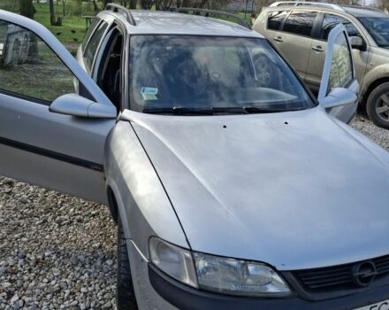 Сірий Опель Вектра, об'ємом двигуна 2 л та пробігом 1 тис. км за 2200 $, фото 5 на Automoto.ua