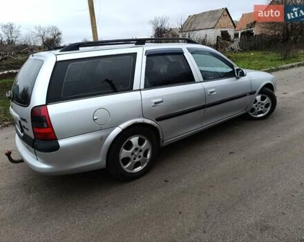 Серый Опель Вектра, объемом двигателя 2 л и пробегом 270 тыс. км за 2500 $, фото 3 на Automoto.ua