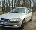Серый Опель Вектра, объемом двигателя 2 л и пробегом 370 тыс. км за 2300 $, фото 1 на Automoto.ua