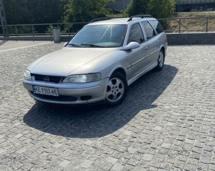 Сірий Опель Вектра, об'ємом двигуна 2 л та пробігом 327 тис. км за 2550 $, фото 3 на Automoto.ua
