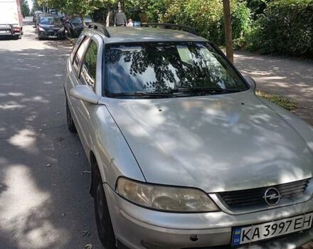 Серый Опель Вектра, объемом двигателя 2 л и пробегом 368 тыс. км за 2300 $, фото 8 на Automoto.ua