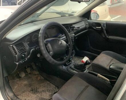 Серый Опель Вектра, объемом двигателя 1.6 л и пробегом 350 тыс. км за 593 $, фото 4 на Automoto.ua