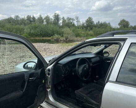 Сірий Опель Вектра, об'ємом двигуна 2 л та пробігом 320 тис. км за 1999 $, фото 14 на Automoto.ua