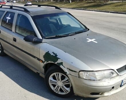 Серый Опель Вектра, объемом двигателя 1.8 л и пробегом 324 тыс. км за 1308 $, фото 3 на Automoto.ua