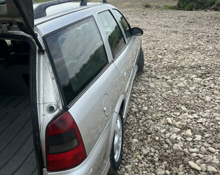 Сірий Опель Вектра, об'ємом двигуна 2 л та пробігом 320 тис. км за 1999 $, фото 7 на Automoto.ua