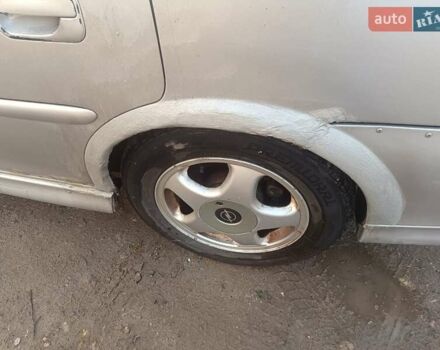 Серый Опель Вектра, объемом двигателя 2 л и пробегом 274 тыс. км за 1400 $, фото 7 на Automoto.ua