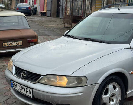 Серый Опель Вектра, объемом двигателя 2 л и пробегом 210 тыс. км за 2999 $, фото 1 на Automoto.ua