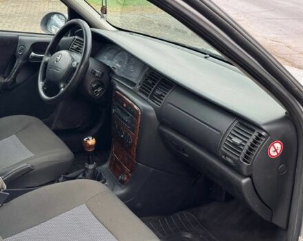 Сірий Опель Вектра, об'ємом двигуна 2 л та пробігом 210 тис. км за 2999 $, фото 10 на Automoto.ua