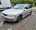 Сірий Опель Вектра, об'ємом двигуна 1.8 л та пробігом 370 тис. км за 1500 $, фото 1 на Automoto.ua