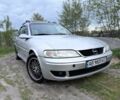 Сірий Опель Вектра, об'ємом двигуна 1.8 л та пробігом 123 тис. км за 1999 $, фото 5 на Automoto.ua