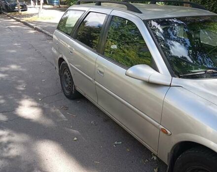 Серый Опель Вектра, объемом двигателя 2 л и пробегом 368 тыс. км за 2300 $, фото 7 на Automoto.ua